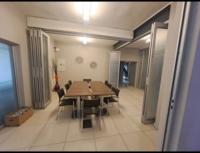 78M² OFFICE TO LET IN ILLOVO
